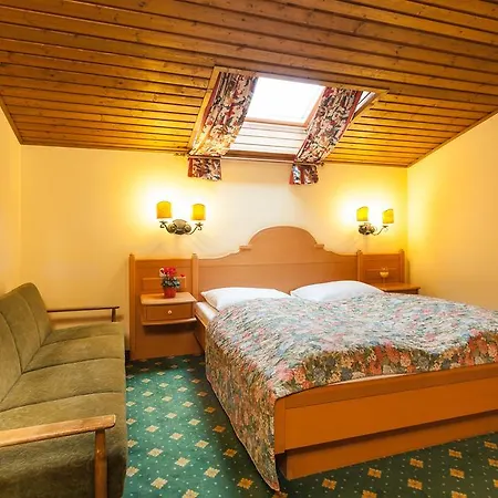 St. Georg Hotel