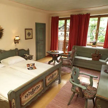 Hotell St. Georg Zell am See